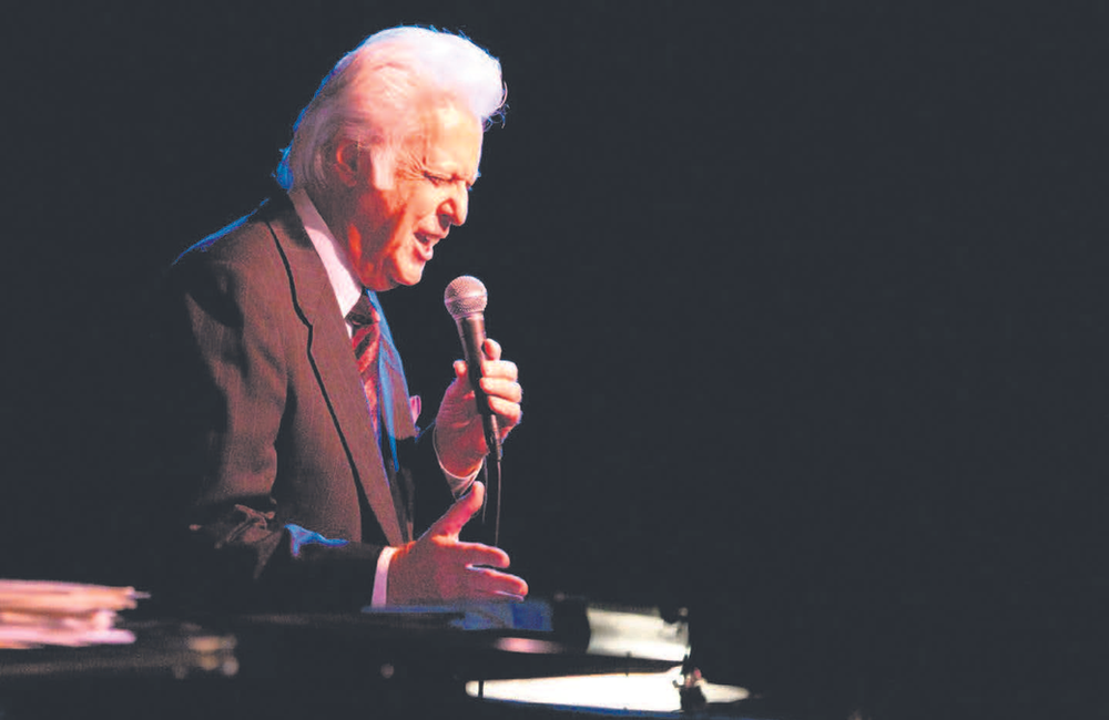 Jack Jones, a charming, chart-topping, and timeless singer, passes away at 86