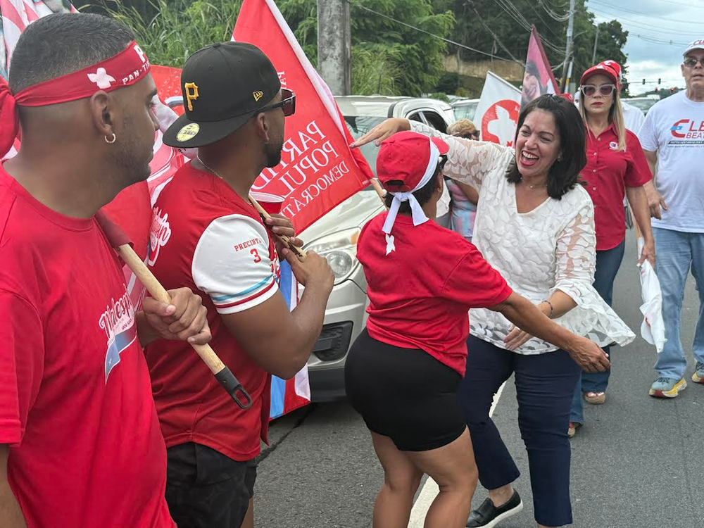 Miles en caravana y clausura de campaña PPD de Terestella en San Juan