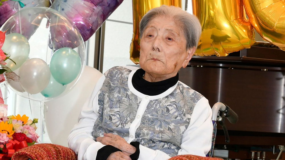 Tomiko Itooka from Japan, the oldest person in the world, passes away at the age of 116.